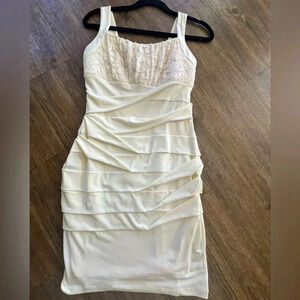 VALERIE BERTINELLI fully lined, sleeveless, cream mini dress… Size 6